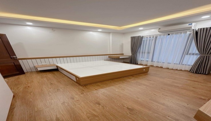 NHÀ MỚI TINH - 5M Ô TÔ hạn chế - tuyệt đẹp - CỦA HIẾM