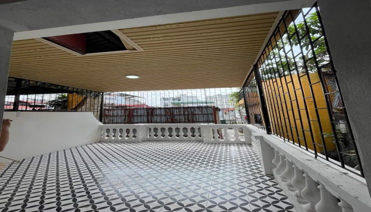 ⚜️ Bán Nhà Đê La Thành 40M2 4T MT 4 M, Chỉ 5.9 Tỷ  Lô Góc Ngõ Thoáng Ô tô Vào Nhà Kinh Doanh Đỉnh⚜️