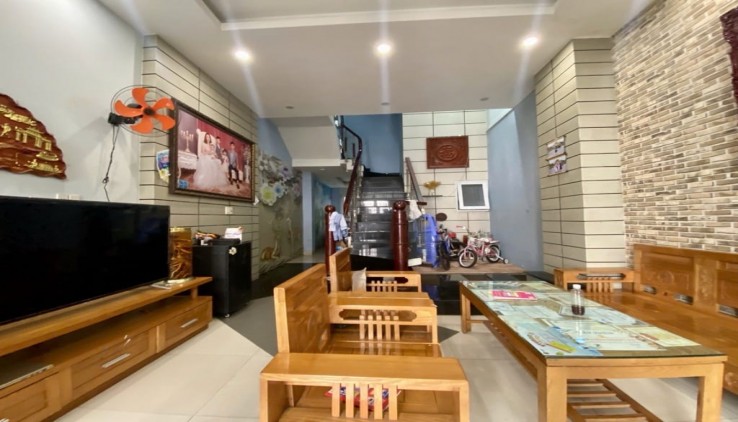 ĐỐI DIỆN AEON TÂN PHÚ _ NHÀ 4 TẦNG 4.3X16M HẺM XE HƠI TỚI NHÀ SÁT MẶT TIỀN BỜ BAO TÂN THẮNG CHỈ 6.4 TỶ