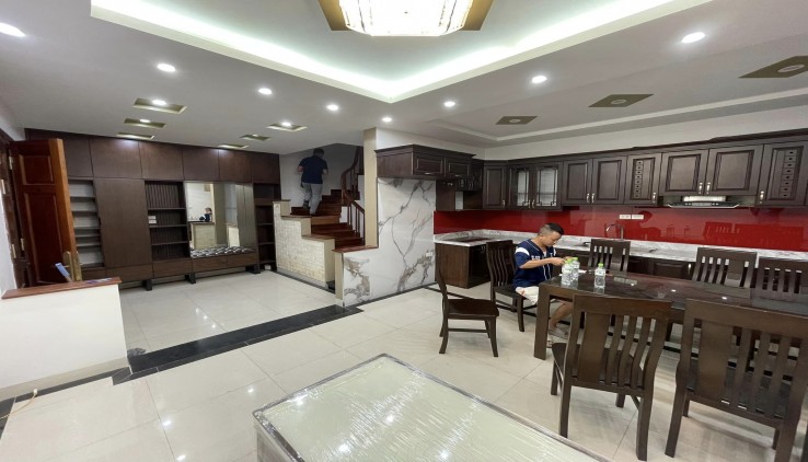 BÁN NHÀ NHÂN HÒA, THANH XUÂN - GẦN OTO TRÁNH, TRƯỜNG, CHỢ - 5TẦNG, MT7.5M - NHỈNH 11 TỶ