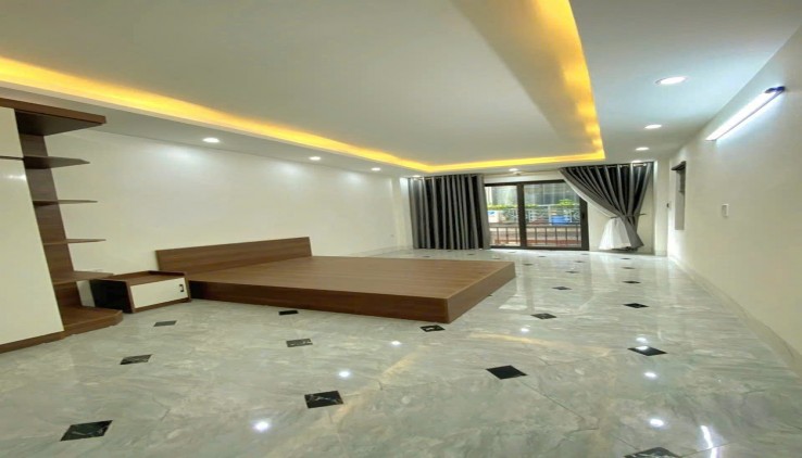 Chính chủ cần bán nhà mặt ngõ đường  Nguyễn Văn Cừ, Long Biên, 31m2, giá 5,48 tỷ, nhà 5 tầng, 0902318197
