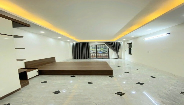 Chính chủ cần bán nhà mặt ngõ đường  Nguyễn Văn Cừ, Long Biên, 31m2, giá 5,48 tỷ, nhà 5 tầng, 0902318197