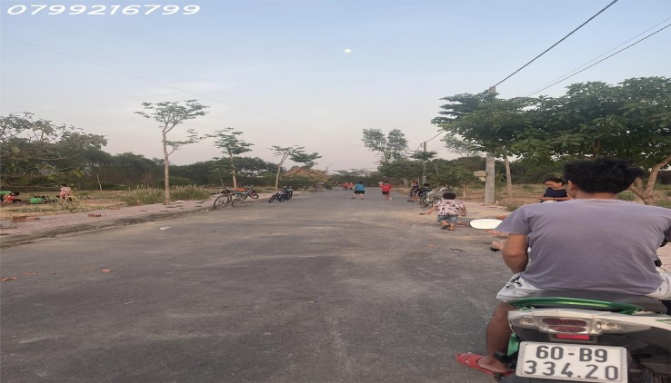Đất nền giá rẻ sổ riêng thổ cư 1 sẹc QL1A Bình Minh Trảng Bom Đồng Nai trọn sổ 1 tỷ 150/nền.LH 0799 216 799 em Trinh.