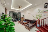 BÁN NHÀ NHÂN HÒA, THANH XUÂN - SÁT PHỐ GẦN OTO TRÁNH - 50M, 5 TẦNG - NHỈNH 10 TỶ
