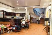 400tr/m2! Bán nhà mặt phố Tô Tịch, 72m2, 3 tầng, mặt tiền 3.3m, 29 tỷ, KD homestay, KS