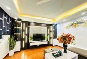 NHà MT gần Đỗ Xuân Hợp, 90m2, 3 tầng , 4 PN,tặng NT, Sổ vuông A4