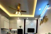 DÂN XÂY Ngô Gia Tự dtích rộng 55m,3 tầng,nhỉnh 6tỷ,ô tô đỗ cổng,gần phố,full nội thất