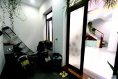 BÁN NHÀ CÁT LINH, 50M2 4 TẦNG MT 5M GIÁ 9 TỶ, NHÀ MỚI ĐẸP Ở NGAY, NỘI THẤT XỊN, GẦN Ô TÔ DỪNG ĐỖ, DÂN TRÍ CAO