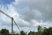 cần bán  lô đất thổ vườn cực đẹp đường  đá xanh  ấp 5 bình đức  bến lức