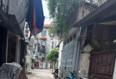 Bán nhà Hoàng Quốc Việt, Cầu Giấy, 45m x 5 Tầng, gần ô tô đỗ. Giá 5.9 tỷ.
