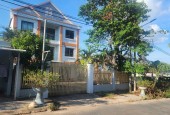 Cần bán nhà nghỉ tại Phú Quốc - mặt tiền đường lớn, kinh doanh sầm uất. Làm ăn thua lỗ, cần bán gấp, lỗ 10 tỷ.