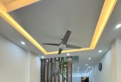 NHÀ ĐEP NGỌC LÂM 40M, 7 TẦNG, THANG MÁY TRUNG TÂM, TIÊN ÍCH, NHỈNH 10 TỶ