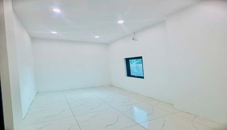 Bán nhà diện tích 43m2*3 tầng tại Đông Mỹ, Thanh Trì, Hà Nội, Giá rẻ 3.x tỷ.