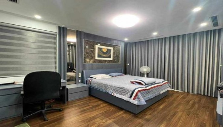 BÁN NHÀ Phố Quán Thánh - Ba Đình, Đang Cho Thuê 18Triệu/Tháng: 34m x 5 Tầng, Mt: 3.6m