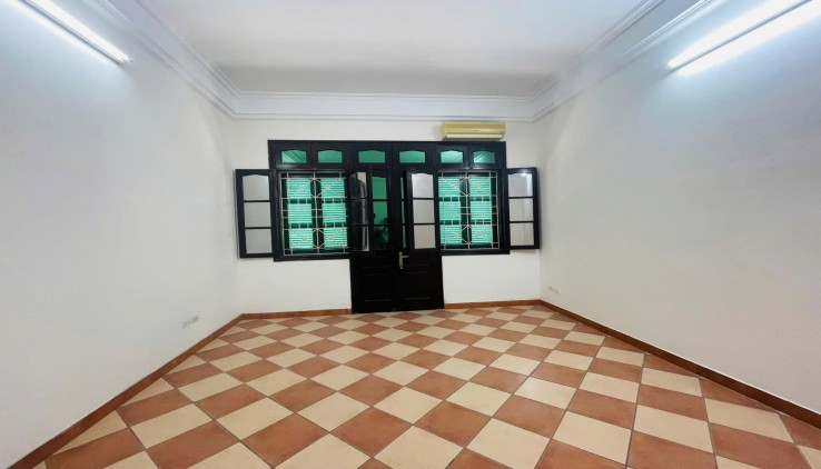BÁN BIỆT THỰ NGUYỄN CẢNH DỊ, KINH DOANH, VĂN PHÒNG, Ô TÔ TRÁNH, VỈA HÈ, 55M2 4T MT4M GIÁ 18.3 TỶ