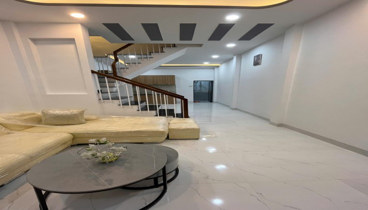 Nhà 2 tầng đường Hoà Trung - Vĩnh Hoà,Nha Trang. 