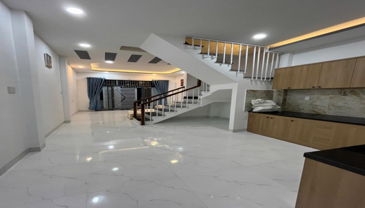 Nhà 2 tầng đường Hoà Trung - Vĩnh Hoà,Nha Trang. 