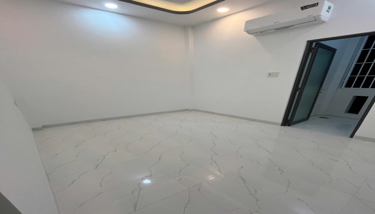 Nhà 2 tầng đường Hoà Trung - Vĩnh Hoà,Nha Trang. 