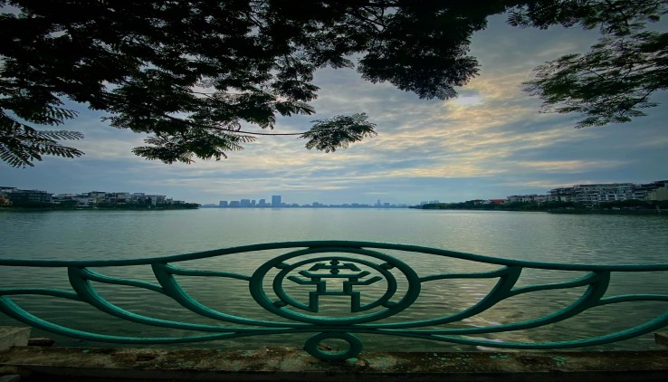 Trích Sài Tây Hồ - ô tô vào nhà - 6 tầng thang máy- view hồ - 69m nhỉnh 17 tỷ
