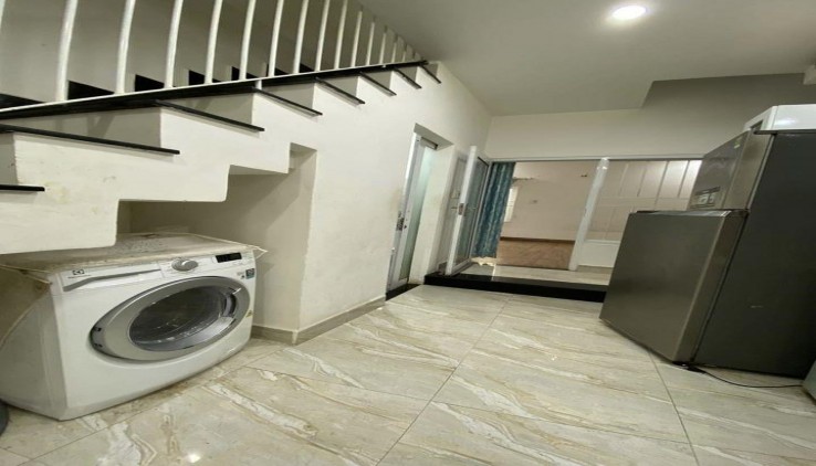 Bán nhà 3 tầng hẻm Bạch Đằng - Giá 2,85 Tỷ - Tp Nha Trang
