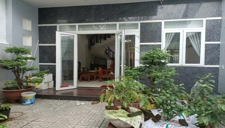 HIẾM CÓ BIỆT THỰ SÂN VƯỜN, 2 TẦNG THIẾT KẾ SANG TRỌNG, 145m2, 6M X 25M. SÁT MẶT TIỀN LÊ THỊ LƠ. 5T5