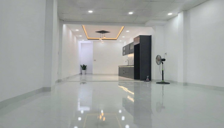 Bán nhà 2 tầng mặt tiền đường 23/10, vị trí ngay khu đô thị Vĩnh Điềm Trung Nha Trang