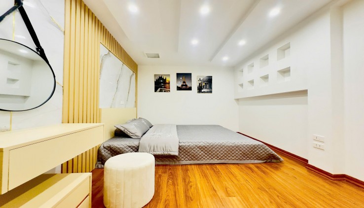 ✳️Nhỉnh 5 tỷ Bán Nhà Hoà Bình 30M2 4T MT 3.3 M, Chỉ 5 Tỷ Mặt Ngõ Nông 3 Gác Đỗ cửa Lô Góc✳️