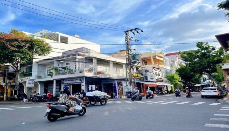 Bán nhà 2 mặt tiền đường Hồng Bàng - Trần Nguyên Hãn, chỉ 18 tỷ NHA TRANG