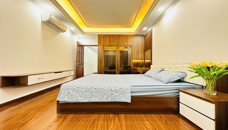 7 TỶ - NHÀ ĐẸP ĐƯỜNG CẦU GIẤY, 35m2 5 TẦNG 3PN MASTER, NỘI THẤT SIÊU ĐẸP, SẴN SÀNG Ở NGAY