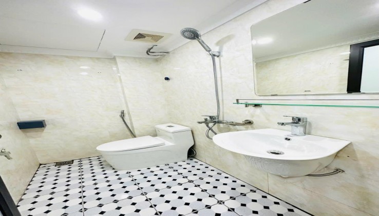 7 TỶ - NHÀ ĐẸP ĐƯỜNG CẦU GIẤY, 35m2 5 TẦNG 3PN MASTER, NỘI THẤT SIÊU ĐẸP, SẴN SÀNG Ở NGAY