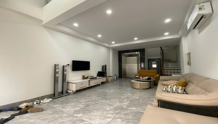 Siêu Phẩm Ngọc Thụy Long Biên, 39m², 6 Tầng, Thang máy, 4PN, Full nội thất, Sẵn Sàng Dọn Vào Ở!