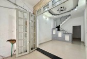 Cần Bán Nhanh! Nhà Ngọc Lâm Long Biên, 30m², 5 Tầng, 3PN, Full nội thất, giá tốt