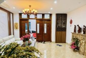 Bán nhà riêng 60m2 chính chủ tại đường Hàm Nghi, Nam Từ Liêm, MT 5.2m, 6T, xe con đỗ cửa. Giá TL