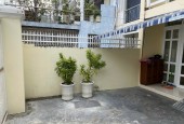 Cần bán gấp nhà hẻm Hoàng Diệu, Vĩnh Nguyên, Nha Trang, diện tích 134m2, giá chỉ 60 triệu/m2. Chủ cần chuyển nhượng nhanh chóng!