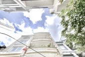 Đường Trần Đình Xu Quận 1 Phường Cô Giang.