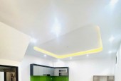 Căn nhà 5 Tầng mới ngay TT Thanh Trì, hơn 30m ngõ gần ô tô giá 4.x tỷ