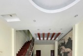 Bán nhà HOÀNG HOA THÁM 52m2 x 5 tầng chỉ nhỉnh 10 T. Ô tô tránh , ngõ thông, kinh doanh đỉnh .trung tâm Ba Đình.