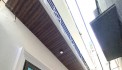 Nhà phố mặt tiền siêu rộng, chỉ 30m đến đường lớn - 6 phòng ngủ với ban công, nở hậu.