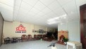 NP995 nhà phố ngang 8m, vị trí thuận lợi kinh doanh showroom đồ gỗ nội thất