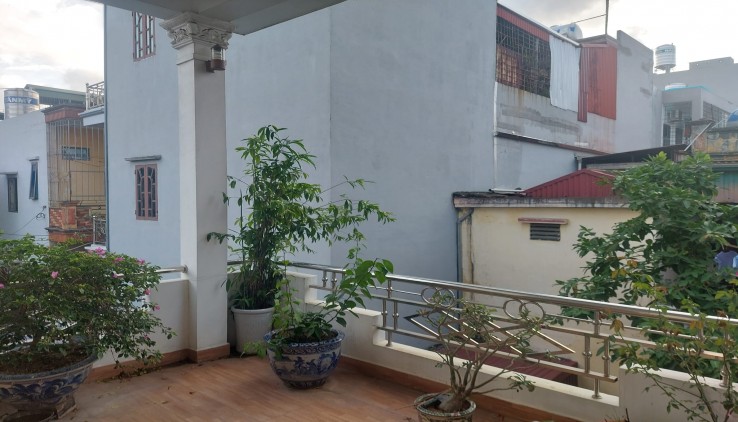 CẦN BÁN NHÀ TRÊN PHỐ NGÔ THÌ NHẬM, QUANG TRUNG 97M GIÁ LOANH QUANH 3.3 TỶ