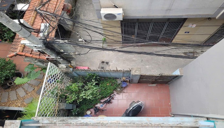 Chính chủ cần cho thuê nhà ngõ 89 Nguyễn Lân, 70m2, 3 tầng, 3 ngủ, chỉ 10 Triệu - vào ngay