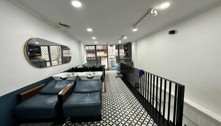 Chùa Láng 80M 7T 3.6MT
  Giá:  39.9 tỷ Đống Đa 
