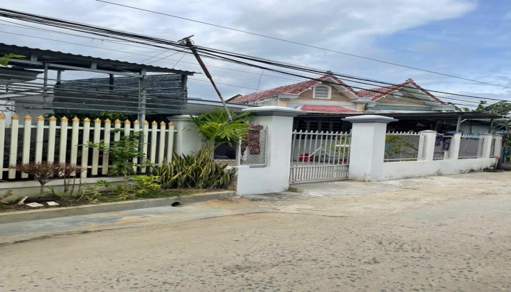 Bán Nhà đẹp 3 tầng mặt tiền đường Mê Linh - Giá 14,2 Tỷ. - Tp Nha Trang