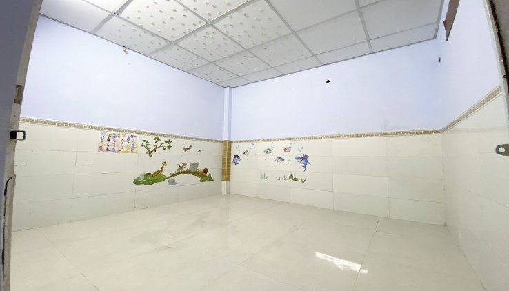 LÊ VĂN KHƯƠNG, ĐỐI DIỆN METRO, KHÔNG LỘ GIỚI - KHÔNG QUY HOẠCH - 1 PHÚT QUA GÒ VẤP - GẦN MẶT TIỀN - 52M2 - 3.3 TỶ.