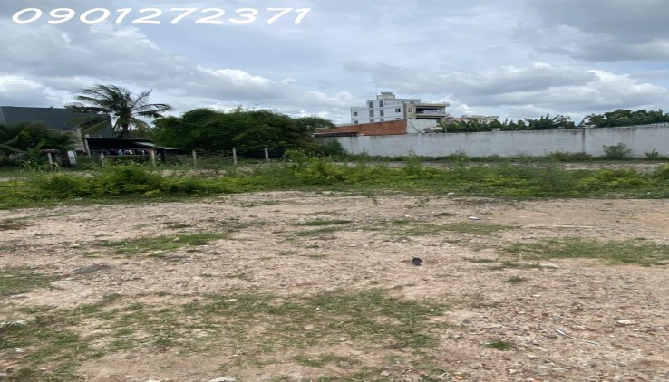 Bán nhà mặt phố Xuân Thới Thượng 2, Hóc Môn, 892m², 23.4 tỷ, sổ đỏ