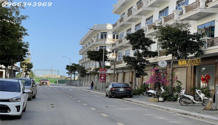 NHẬN NHÀ, SANG TÊN SỔ NGAY. GIÁ 3,2 TỶ FULL. TP.THANH HÓA. CĐT: 0966 343 969
