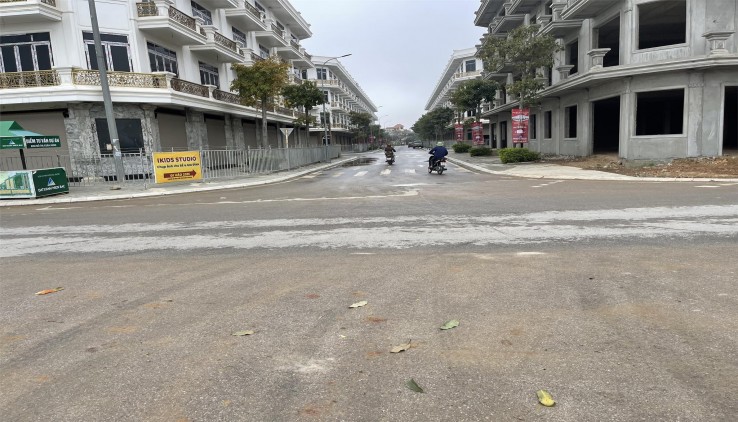 SANG TÊN SỔ NGAY. BAO PHÍ. NHẬN NHÀ KINH DOANH. KĐT XUÂN HƯNG ĐẠI LỘ CSEDP. LH: 0966 343 969