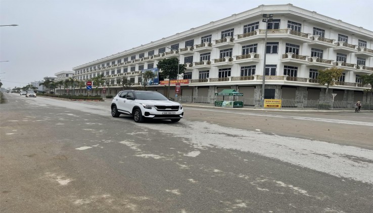 NHẬN NHÀ, SANG TÊN SỔ NGAY.MẶT ĐẠI LỘ CSEDP. FULL SỔ 5,8 TỶ. CĐT: 0966 343 969