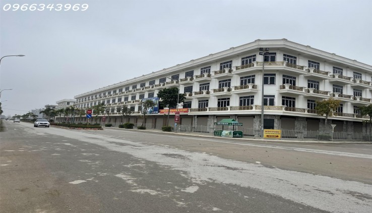 NHẬN NHÀ, SANG TÊN SỔ NGAY.GIÁ 3,2 TỶ FULL. NHÀ 4 TẦNG. TP.THANH HÓA. CĐT: 0966 343 969