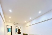 Cần bán CH tập thể 65m2, 2pn tầng 3 phố Nguyễn Chí Thanh, Đống Đa.